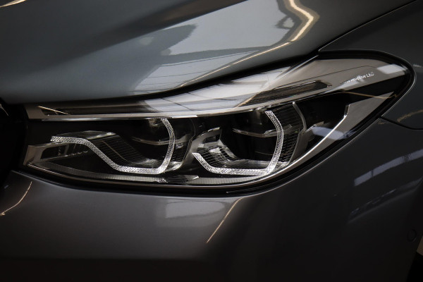 BMW 6 Serie Gran Turismo 630i High Executive M Sport Pakket Automaat / Live Cockpit Professional / Panoramadak / Trekhaak / Comfortstoelen / Active Steering / Niveauregeling / Stoelventilatie / Driving Assistant Plus / Harman Kardon / Parkeerhulpsysteem Plus / Head-Up Display