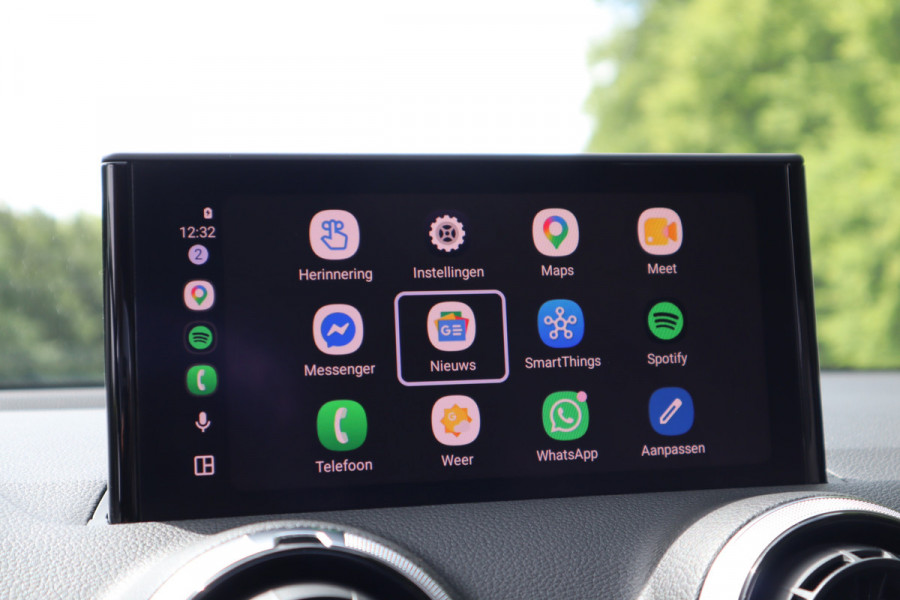 Audi Q2 30 TFSI | Black Edition | Panoramadak | Virtual cockpit |