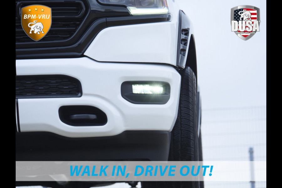 Dodge Ram 1500 | Limited | 5.7 V8 | HEMI | Night Edition | Panorama dak  | Luchtvering | BPM-VRIJ | Bright white Getoonde accessoires zijn verkrijgbaar tegen meerprijs