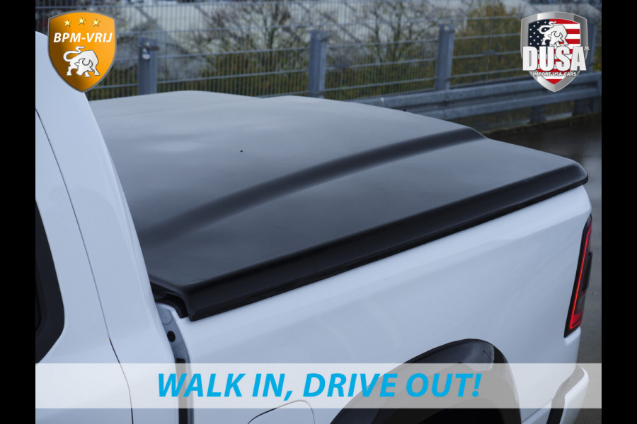 Dodge Ram 1500 | Limited | 5.7 V8 | HEMI | Night Edition | Panorama dak  | Luchtvering | BPM-VRIJ | Bright white Getoonde accessoires zijn verkrijgbaar tegen meerprijs
