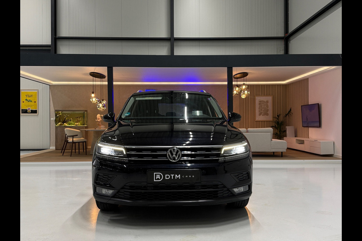 Volkswagen Tiguan 1.5 TSI line Business |Trekhaak|Dynaudio | ACC | Lane Assist | IQ Lights