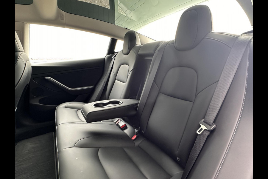Tesla Model 3 Standard RWD Plus 60 kWh | SOH: 91,3% | Camera | Navi | Stoel Verwarming | Volledig Leder | Pano |