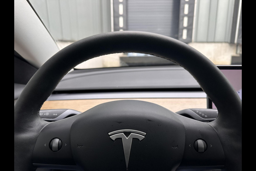 Tesla Model 3 Standard RWD Plus 60 kWh | SOH: 91,3% | Camera | Navi | Stoel Verwarming | Volledig Leder | Pano |