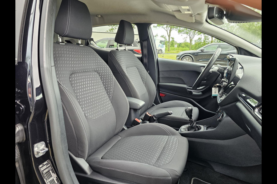 Ford Fiesta 1.0 EcoBoost Titanium Winter Pack | Cruise Control | Draadloos laden telefoon | PDC | Apple carplay/Android auto etc.