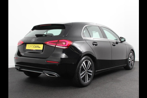 Mercedes-Benz A-Klasse 200 Automaat Advantage Navigatie Apple Carplay/Android Auto Camera Adaptive cruise control Stoelverwarming Parkeer sensoren