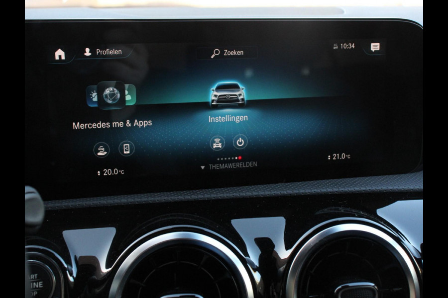 Mercedes-Benz A-Klasse 200 Automaat Advantage Navigatie Apple Carplay/Android Auto Camera Adaptive cruise control Stoelverwarming Parkeer sensoren