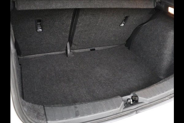 Nissan Micra 0.9 IG-T N-Connecta | Camera | Cruise control | Climate control | Parkeerhulp | Navigatie | Bluetooth | 16" velgen | Getint glas | Origineel NL