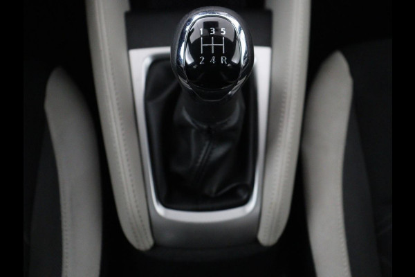 Nissan Micra 0.9 IG-T N-Connecta | Camera | Cruise control | Climate control | Parkeerhulp | Navigatie | Bluetooth | 16" velgen | Getint glas | Origineel NL