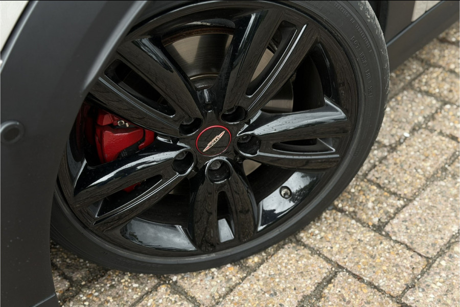 MINI 3-deurs 2.0 Cooper S | JCW-Pakket | Full Option | Pano | Verlaagd | JCW Pro-Uitlaat | PPF