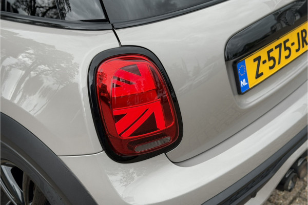 MINI 3-deurs 2.0 Cooper S | JCW-Pakket | Full Option | Pano | Verlaagd | JCW Pro-Uitlaat | PPF