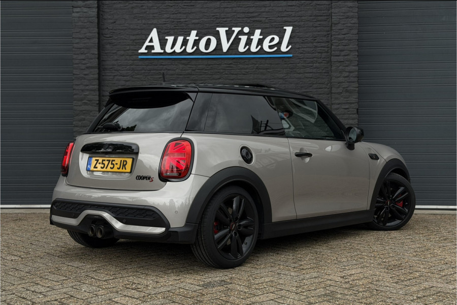 MINI 3-deurs 2.0 Cooper S | JCW-Pakket | Full Option | Pano | Verlaagd | JCW Pro-Uitlaat | PPF