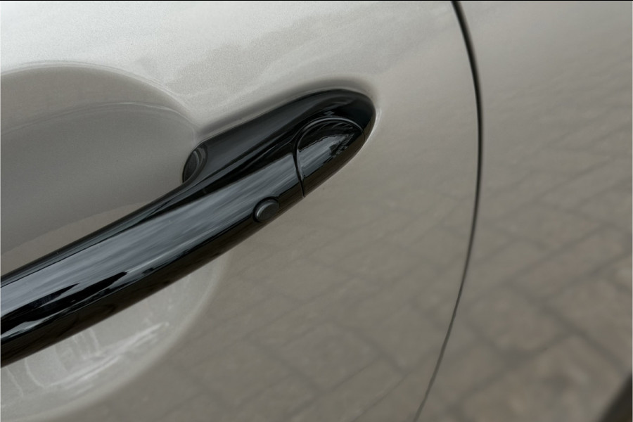 MINI 3-deurs 2.0 Cooper S | JCW-Pakket | Full Option | Pano | Verlaagd | JCW Pro-Uitlaat | PPF