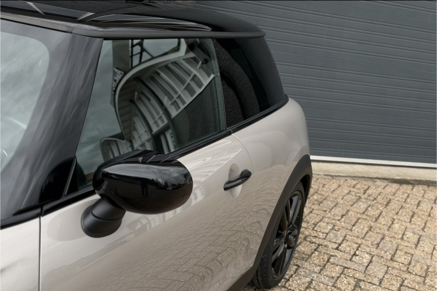 MINI 3-deurs 2.0 Cooper S | JCW-Pakket | Full Option | Pano | Verlaagd | JCW Pro-Uitlaat | PPF