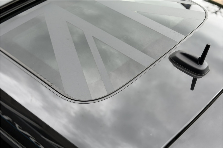 MINI 3-deurs 2.0 Cooper S | JCW-Pakket | Full Option | Pano | Verlaagd | JCW Pro-Uitlaat | PPF