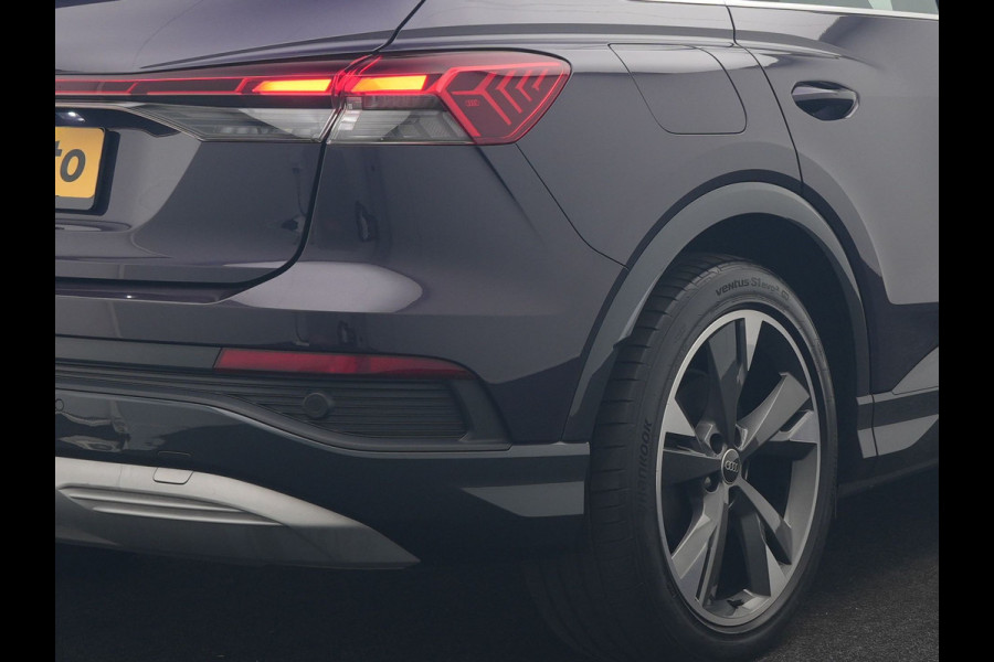 Audi Q4 e-tron 45 S Line 82 kWh 286pk Dealer O.H. | Trekhaak Af Fabriek | Panodak | Adaptive Cruise | Warmtepomp | Camera | Sonos Audio | Sportstoelen Verwarmd | Keyless | Blis | Apple Carplay | Navigatie | DAB |