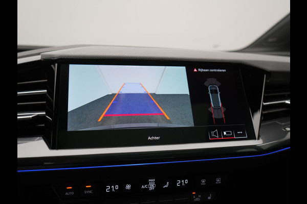 Audi Q4 e-tron 45 S Line 82 kWh 286pk Dealer O.H. | Trekhaak Af Fabriek | Panodak | Adaptive Cruise | Warmtepomp | Camera | Sonos Audio | Sportstoelen Verwarmd | Keyless | Blis | Apple Carplay | Navigatie | DAB |