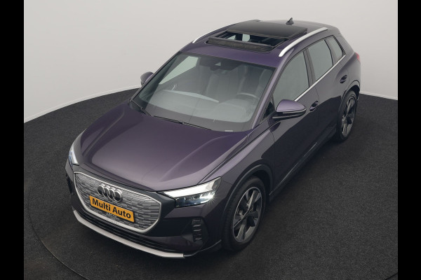 Audi Q4 e-tron 45 S Line 82 kWh 286pk Dealer O.H. | Trekhaak Af Fabriek | Panodak | Adaptive Cruise | Warmtepomp | Camera | Sonos Audio | Sportstoelen Verwarmd | Keyless | Blis | Apple Carplay | Navigatie | DAB |