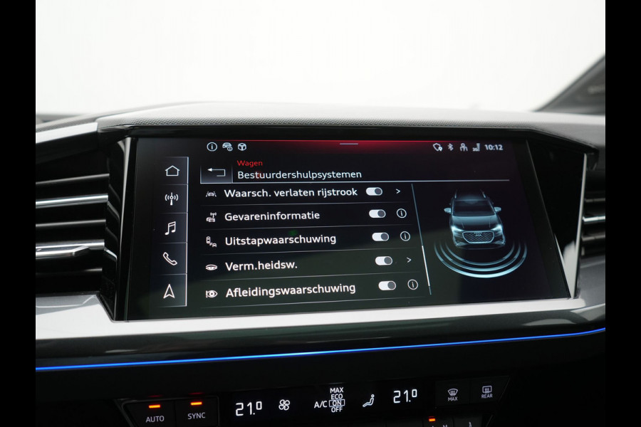Audi Q4 e-tron 45 S Line 82 kWh 286pk Dealer O.H. | Trekhaak Af Fabriek | Panodak | Adaptive Cruise | Warmtepomp | Camera | Sonos Audio | Sportstoelen Verwarmd | Keyless | Blis | Apple Carplay | Navigatie | DAB |