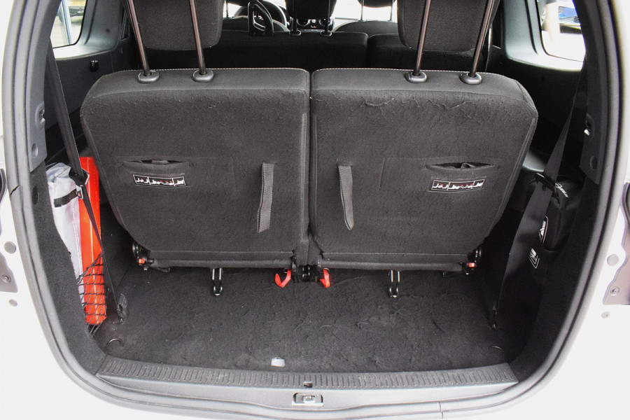 Dacia Lodgy 1.3 TCe Comfort 7p. | Trekhaak | Apple Carplay | Camera | Cruise