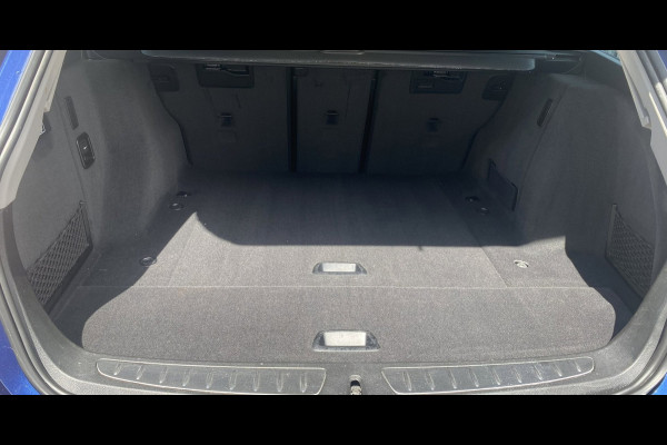 BMW 3 Serie Touring 320i Exec. M-sport/ 18"/ HUD/ Virtual CP/ Premium Audio/ Trekhaak