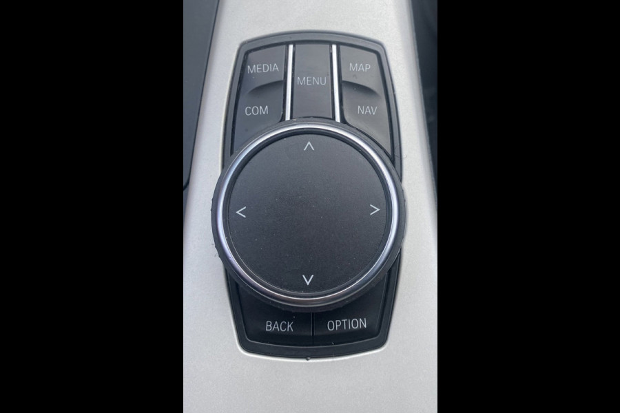 BMW 3 Serie Touring 320i Exec. M-sport/ 18"/ HUD/ Virtual CP/ Premium Audio/ Trekhaak