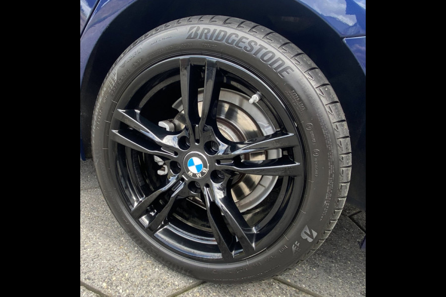 BMW 3 Serie Touring 320i Exec. M-sport/ 18"/ HUD/ Virtual CP/ Premium Audio/ Trekhaak