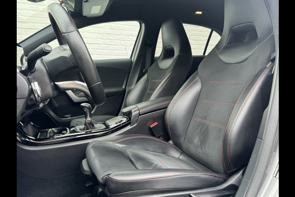 Mercedes-Benz A-Klasse 200 AMG Sfeer Camera Clima Navi Stoelverwarming 19"Multispoke velgen Sportonderstel