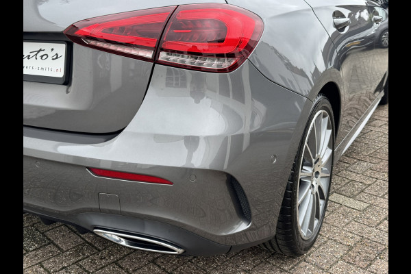 Mercedes-Benz A-Klasse 200 AMG Sfeer Camera Clima Navi Stoelverwarming 19"Multispoke velgen Sportonderstel