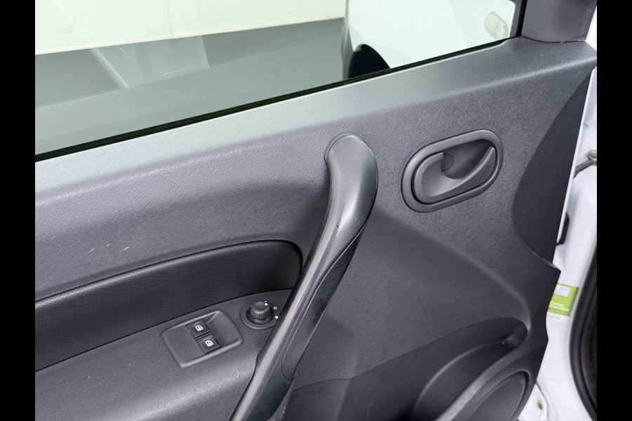 Renault Kangoo 1.5 Blue dCi 80 Comfort, Trekhaak, Cruise C. Airco, Navigatie, EX LEASE