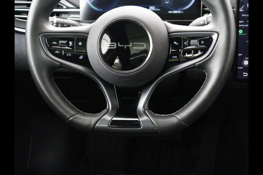 BYD Seal Design RWD 82.5 kW | SOH 95,9% | Panoramadak | Stoelventilatie | 360 Camera | Leder | Dynaudio | Adaptive cruise | Sfeerverlichting | Elektrische stoelen | Carplay | Full LED | Origineel NL