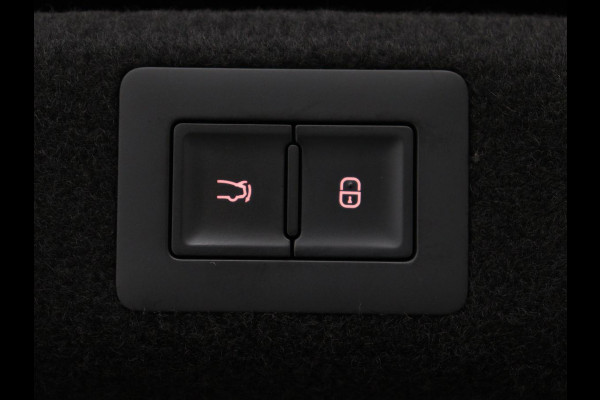BYD Seal Design RWD 82.5 kW | SOH 95,9% | Panoramadak | Stoelventilatie | 360 Camera | Leder | Dynaudio | Adaptive cruise | Sfeerverlichting | Elektrische stoelen | Carplay | Full LED | Origineel NL