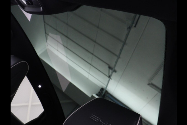 BYD Seal Design RWD 82.5 kW | SOH 95,9% | Panoramadak | Stoelventilatie | 360 Camera | Leder | Dynaudio | Adaptive cruise | Sfeerverlichting | Elektrische stoelen | Carplay | Full LED | Origineel NL