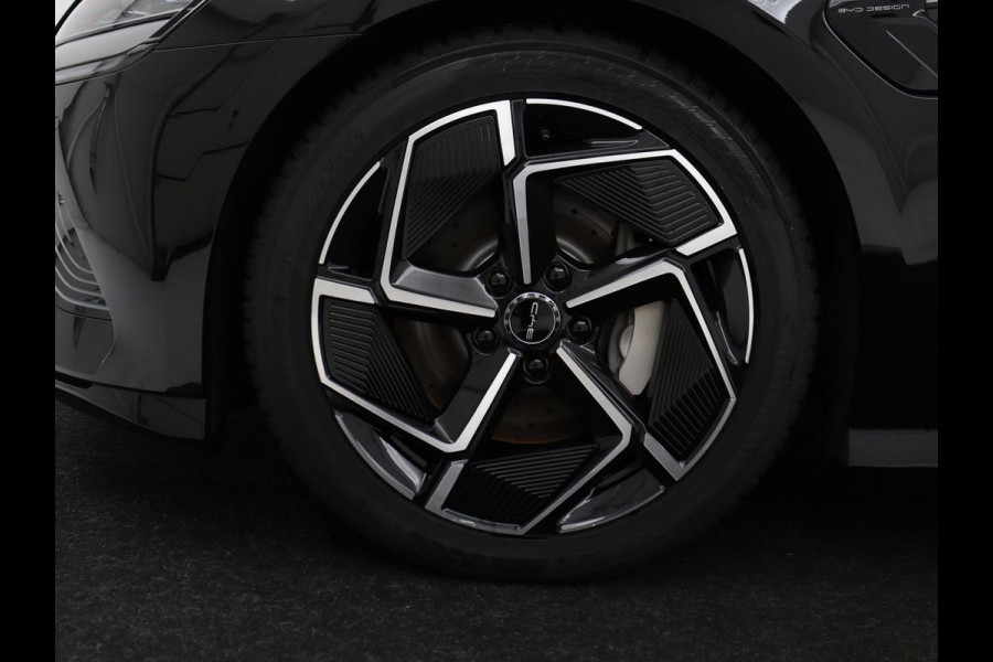 BYD Seal Design RWD 82.5 kW | SOH 95,9% | Panoramadak | Stoelventilatie | 360 Camera | Leder | Dynaudio | Adaptive cruise | Sfeerverlichting | Elektrische stoelen | Carplay | Full LED | Origineel NL