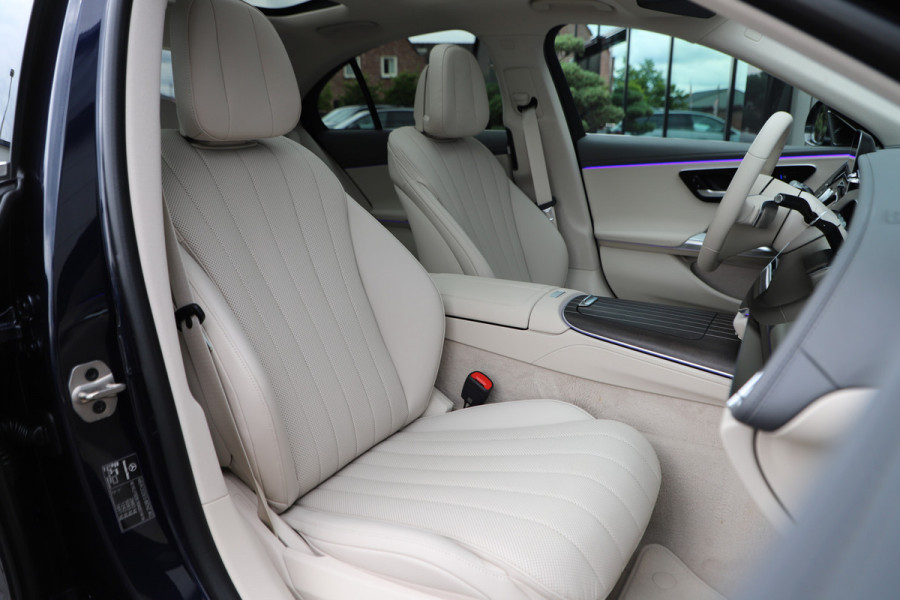 Mercedes-Benz E-Klasse 300e Exclusive Line | 313PK | Luchtvering | Achterasbesturing | Massage | Head-up | Burmester 4D | Keyless-go | Distronic+ | 202