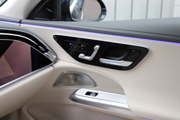 Mercedes-Benz E-Klasse 300e Exclusive Line | 313PK | Luchtvering | Achterasbesturing | Massage | Head-up | Burmester 4D | Keyless-go | Distronic+ | 202