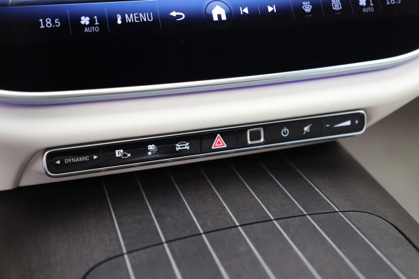 Mercedes-Benz E-Klasse 300e Exclusive Line | 313PK | Luchtvering | Achterasbesturing | Massage | Head-up | Burmester 4D | Keyless-go | Distronic+ | 202