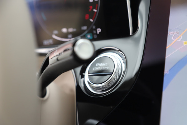 Mercedes-Benz E-Klasse 300e Exclusive Line | 313PK | Luchtvering | Achterasbesturing | Massage | Head-up | Burmester 4D | Keyless-go | Distronic+ | 202