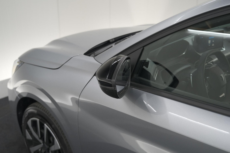 Peugeot 208 1.2 Hybrid 110 e-DCS6 Style | Parkeersensoren | Apple Carplay | Cruise Control | Navigatie