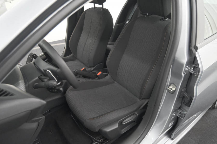 Peugeot 208 1.2 Hybrid 110 e-DCS6 Style | Parkeersensoren | Apple Carplay | Cruise Control | Navigatie