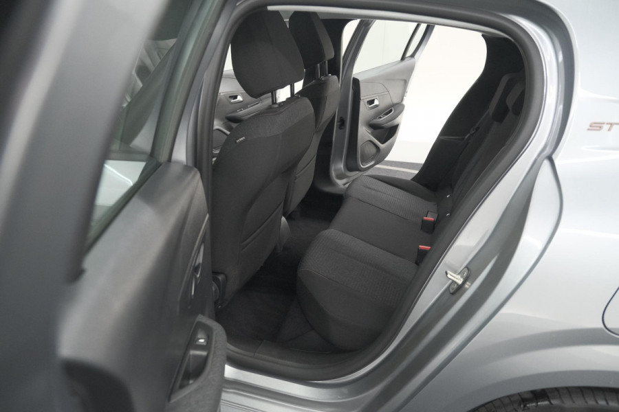 Peugeot 208 1.2 Hybrid 110 e-DCS6 Style | Parkeersensoren | Apple Carplay | Cruise Control | Navigatie