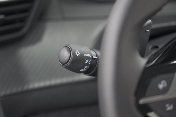 Peugeot 208 1.2 Hybrid 110 e-DCS6 Style | Parkeersensoren | Apple Carplay | Cruise Control | Navigatie