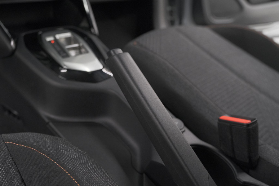 Peugeot 208 1.2 Hybrid 110 e-DCS6 Style | Parkeersensoren | Apple Carplay | Cruise Control | Navigatie
