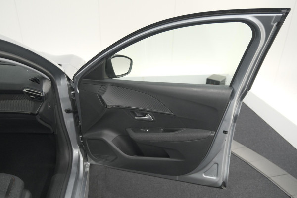 Peugeot 208 1.2 Hybrid 110 e-DCS6 Style | Parkeersensoren | Apple Carplay | Cruise Control | Navigatie