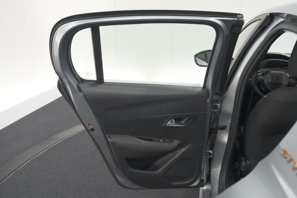 Peugeot 208 1.2 Hybrid 110 e-DCS6 Style | Parkeersensoren | Apple Carplay | Cruise Control | Navigatie