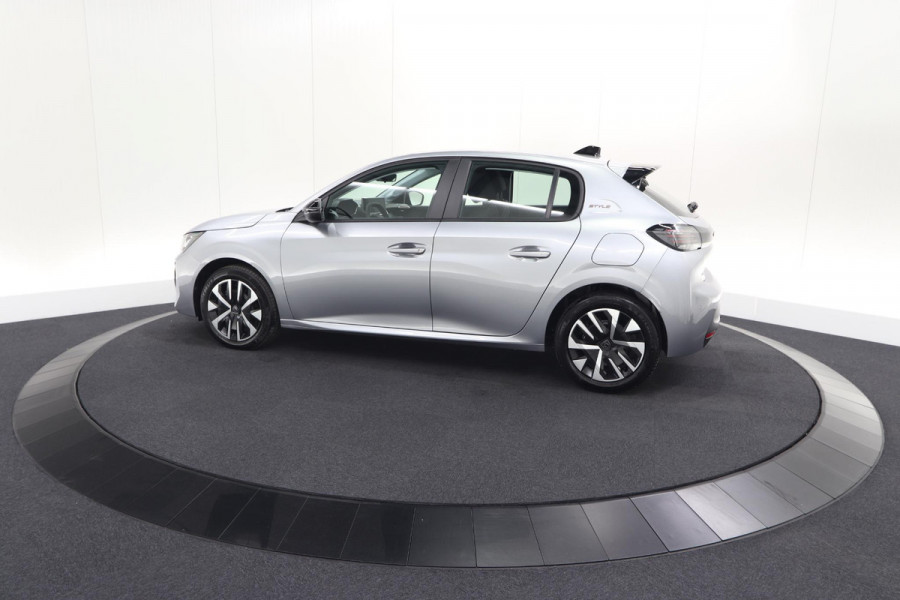 Peugeot 208 1.2 Hybrid 110 e-DCS6 Style | Parkeersensoren | Apple Carplay | Cruise Control | Navigatie