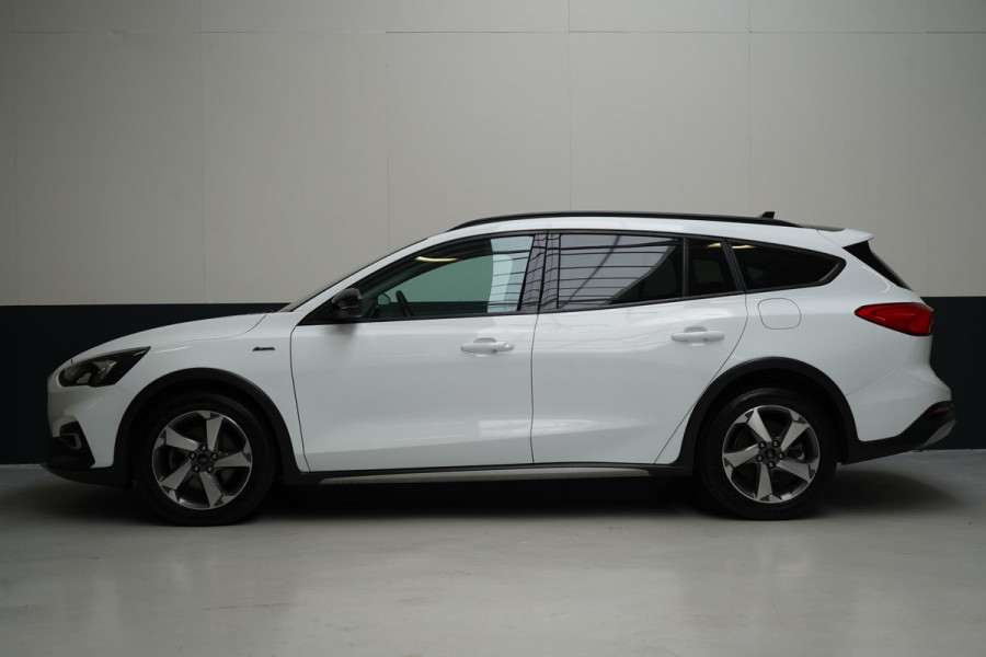 Ford FOCUS Wagon 1.0 EcoBoost 125pk Hybrid Active Business | Trekhaak | Carplay | B&O Sound | Camera | Zwart dak