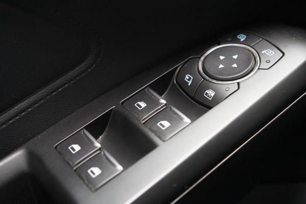 Ford FOCUS Wagon 1.0 EcoBoost 125pk Hybrid Active Business | Trekhaak | Carplay | B&O Sound | Camera | Zwart dak