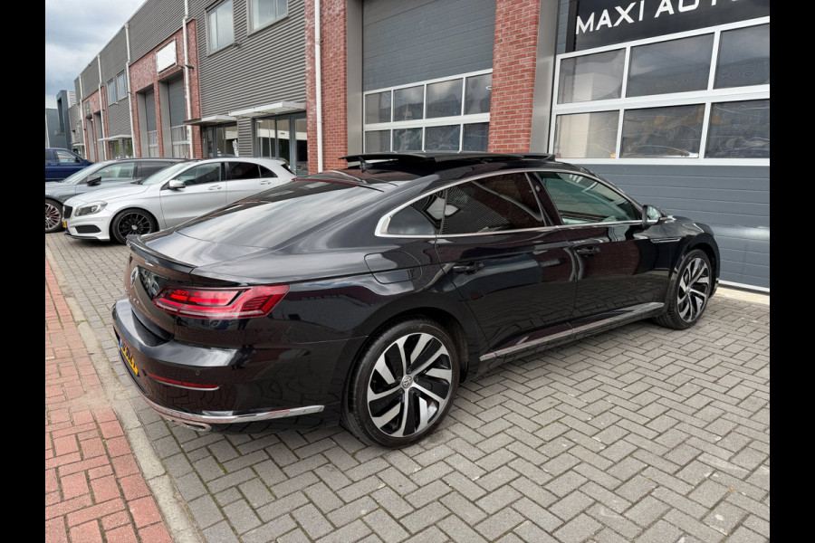 Volkswagen Arteon 1.5 TSI R-Line LED ACC Pano Camera Virtual