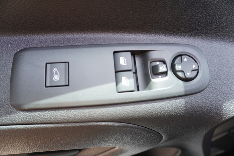 Fiat Doblò BlueHDi 130PK S&S L2 1000kg 3 zits nr.V118 | Airco | Cruise | Camera | Apple CP+Android auto