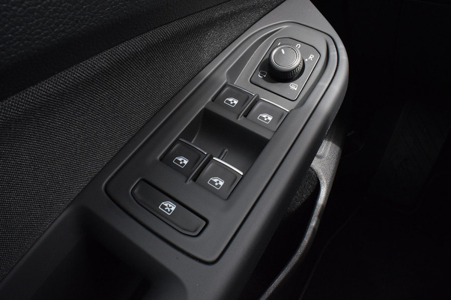 Volkswagen Golf 1.0 TSI Life Business | Apple Carplay | Stuur- Stoelverw. |  Climate | ACC